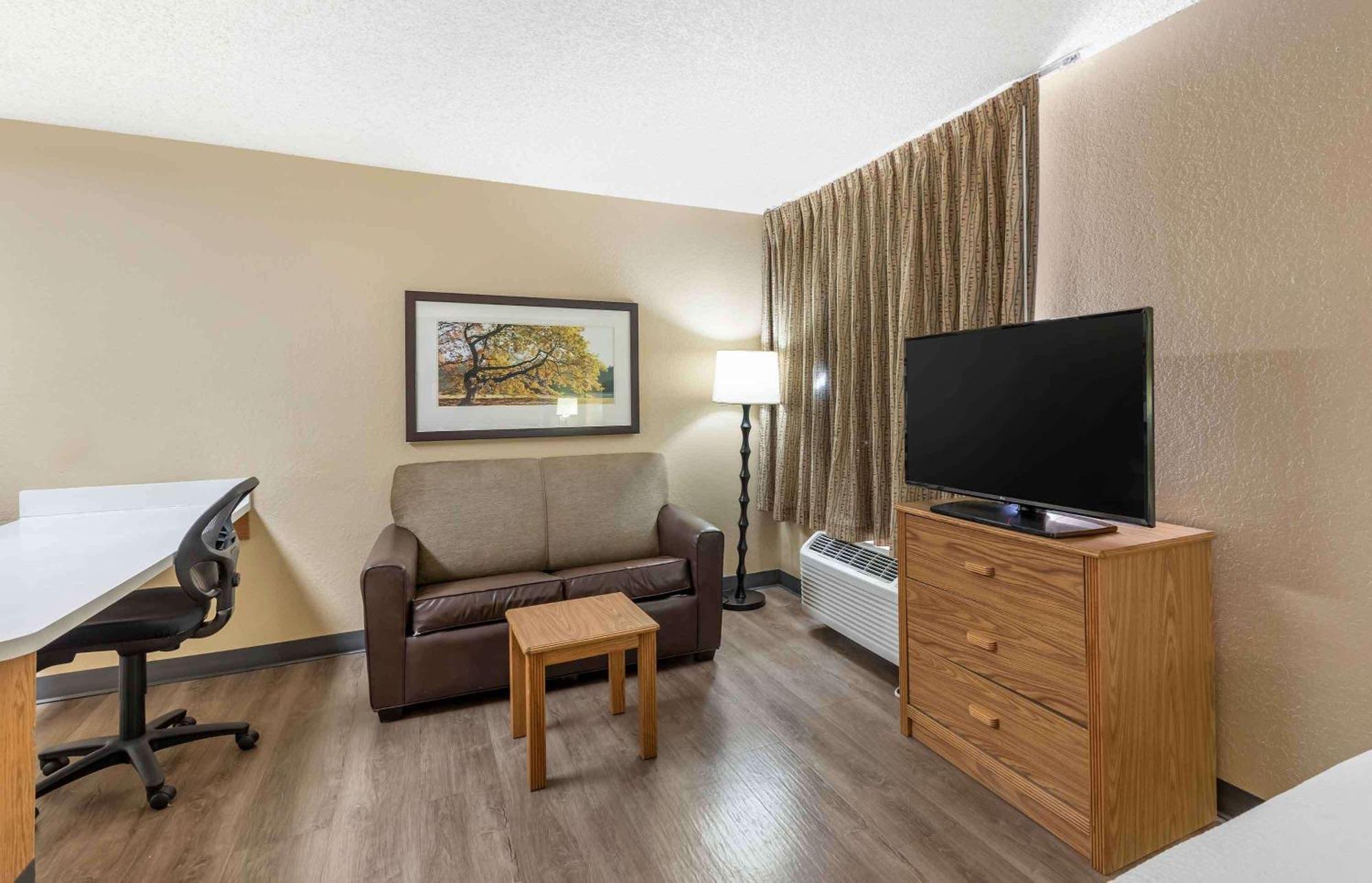 Extended Stay America Select Suites - Orlando - Lake Mary - 1040 Greenwood Blvd Εξωτερικό φωτογραφία
